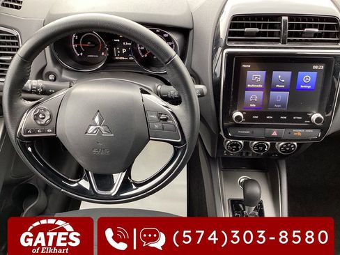 Used 2025 Mitsubishi Outlander Sport SE AWD/4WD image 15