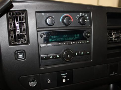 Used 2019 Chevrolet Express 2500 w/ Driver Convenience Package image 22