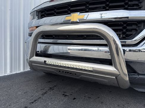 Used 2017 Chevrolet Silverado 1500 LT w/ All Star Edition image 7