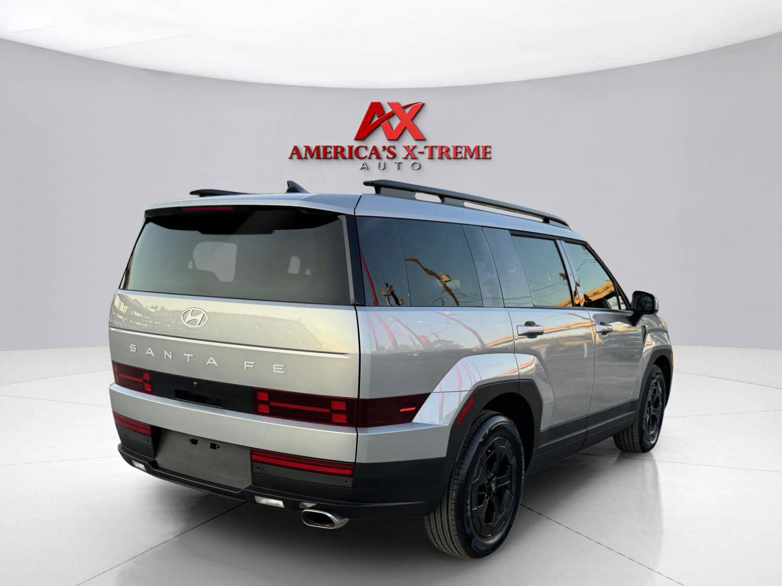 Used 2026 Hyundai Santa Fe SEL FWD image 6