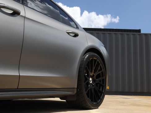 Used 2018 Porsche Panamera 4 AWD/4WD image 51