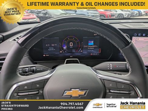 New 2026 Chevrolet Traverse LT w/ Enhanced Driving Package FWD image 32