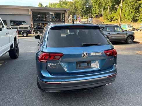 Used 2020 Volkswagen Tiguan SE AWD/4WD image 8