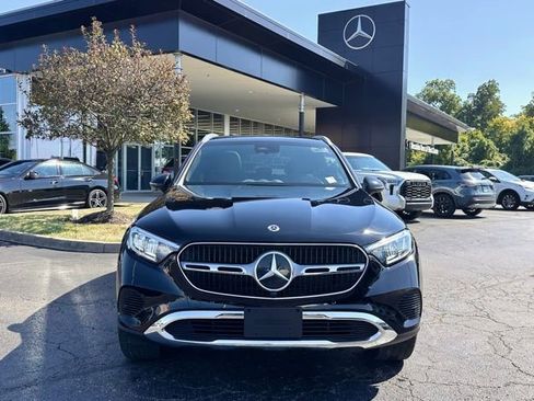 Used 2024 Mercedes-Benz GLC 300 4MATIC image 2