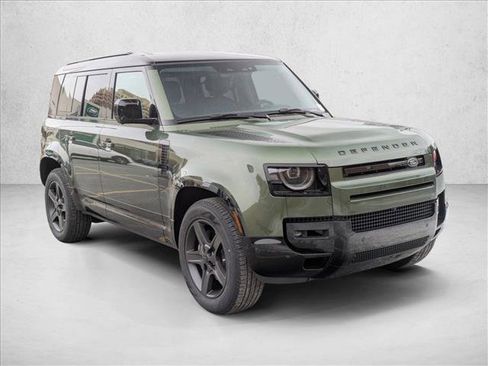 New 2026 Land Rover Defender 110 X-Dynamic SE image 7