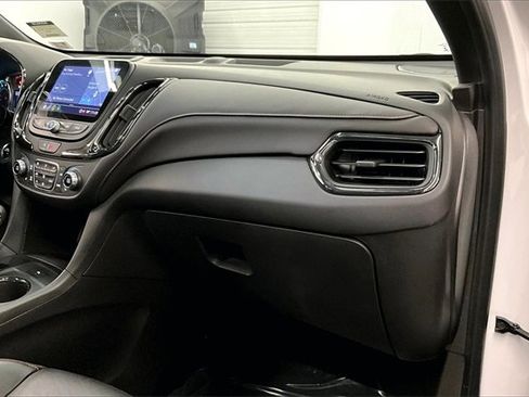 Used 2022 Chevrolet Equinox RS w/ RS Leather Package image 16