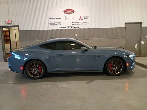 Used 2024 Ford Mustang GT Premium image 2