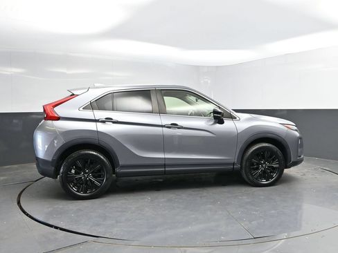Used 2019 Mitsubishi Eclipse Cross LE AWD/4WD image 9