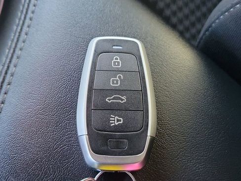 Used 2023 Dodge Challenger GT image 29