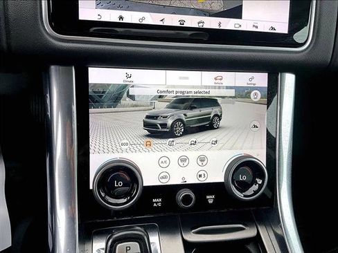 Used 2019 Land Rover Range Rover Sport SE AWD/4WD image 23