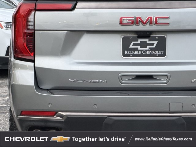 Used 2025 GMC Yukon XL AT4 Ultimate AWD/4WD image 7