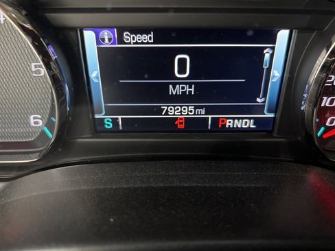 Used 2018 Chevrolet Silverado 1500 LT w/ All Star Edition image 11