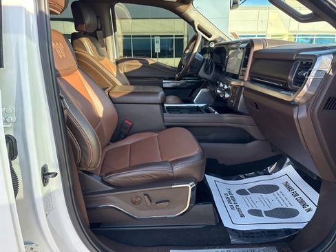 Used 2025 Ford F250 King Ranch image 11