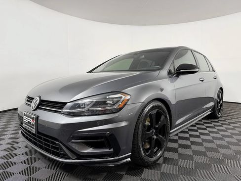 Used 2018 Volkswagen Golf 4-Door AWD/4WD image 2