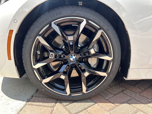 Used 2026 BMW 430i Coupe w/ M Sport Package RWD image 18