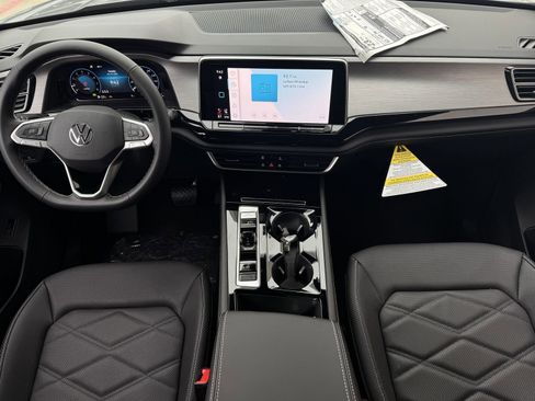 New 2026 Volkswagen Atlas Cross Sport SE FWD image 13