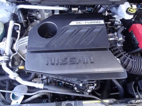 Used 2023 Nissan Rogue SV image 39