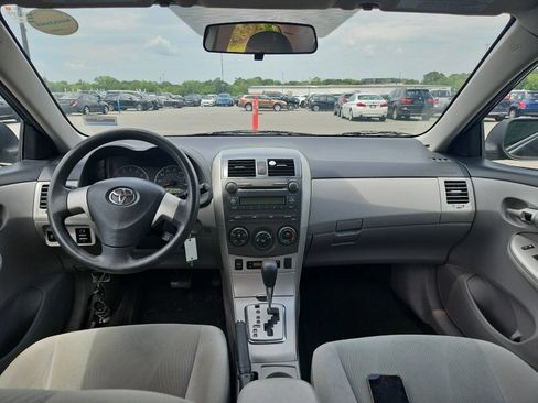 Used 2011 Toyota Corolla LE FWD image 11