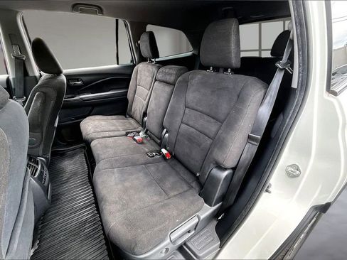 Used 2019 Honda Pilot EX image 26