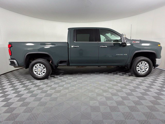 Used 2026 Chevrolet Silverado 2500 LTZ w/ LTZ Premium Package AWD/4WD image 5