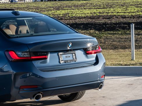 New 2026 BMW 330i Sedan w/ Premium Package image 6