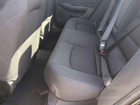 Used 2023 Chevrolet Malibu LT image 25