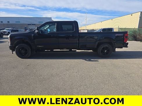 Used 2023 Ford F250 XLT w/ XLT Premium Package AWD/4WD image 3