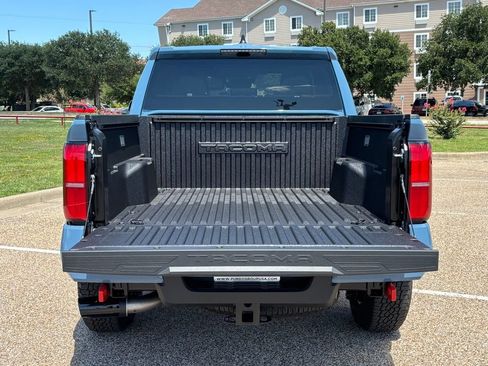 New 2026 Toyota Tacoma TRD Off-Road AWD/4WD image 7