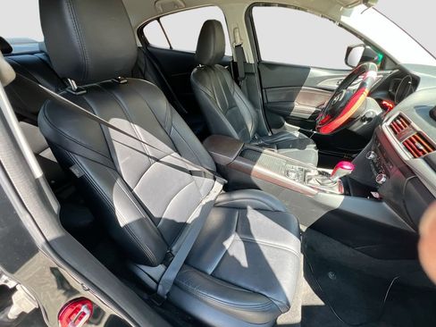 Used 2018 MAZDA MAZDA3 Touring FWD image 27