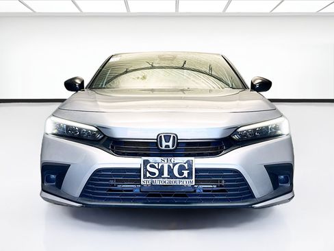 Used 2024 Honda Civic Sport image 2