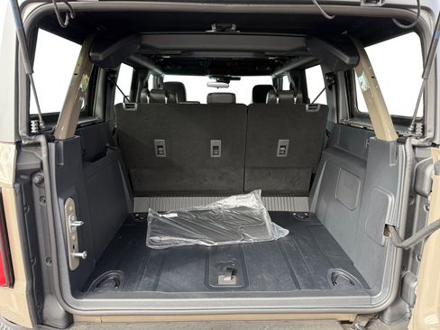 New 2026 Ford Bronco Badlands w/ Sasquatch Package image 17