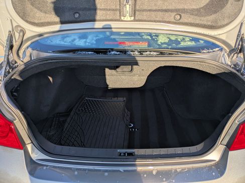 Used 2012 INFINITI G37 X AWD w/ Premium Pkg image 31