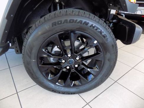Certified 2025 Jeep Wrangler Unlimited Sahara AWD/4WD image 10