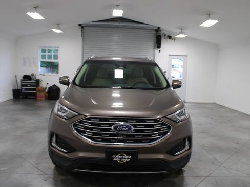 Used 2019 Ford Edge SEL w/ Equipment Group 201A FWD image 3