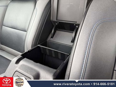 Used 2021 Ford Bronco Black Diamond AWD/4WD image 24