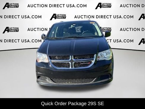 Used 2019 Dodge Grand Caravan SE w/ UConnect Hands-Free Group FWD image 2