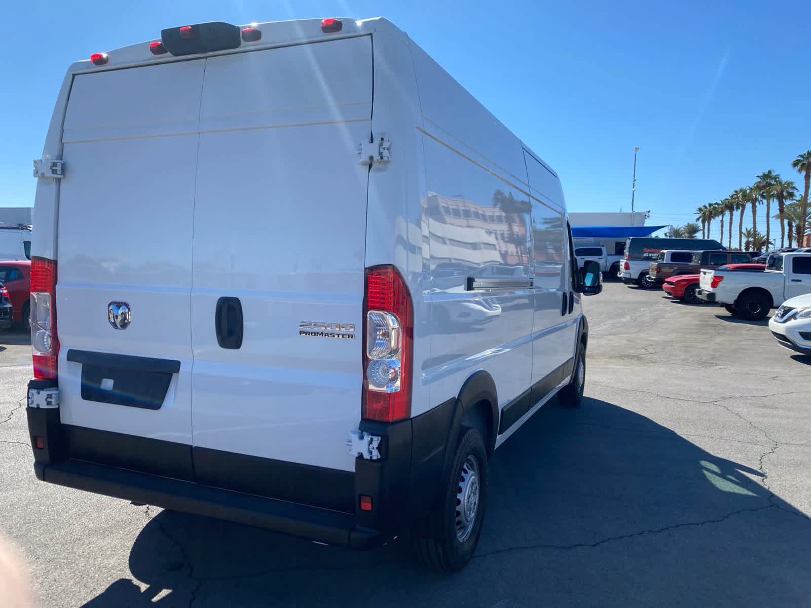 Used 2025 RAM ProMaster 2500 FWD image 7