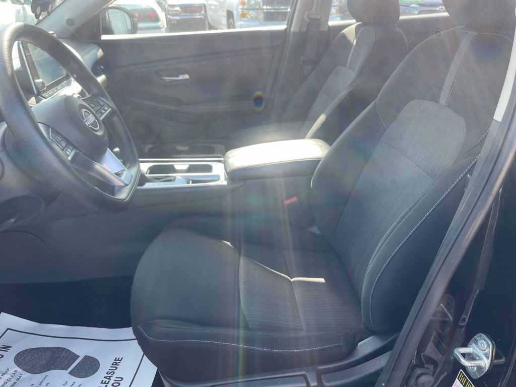 Used 2025 Nissan Sentra SV FWD image 7