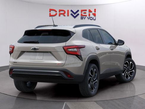 New 2026 Chevrolet Trax RS image 3