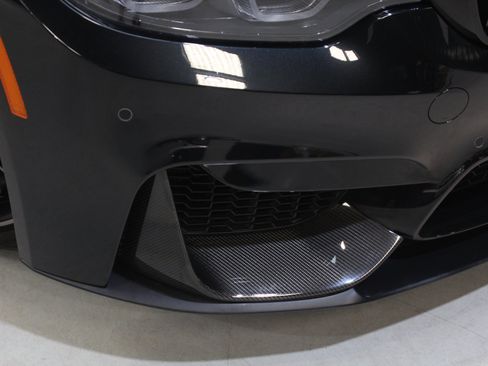 Used 2018 BMW M4 Coupe w/ Competition Package RWD image 10