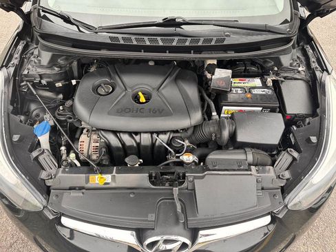 Used 2016 Hyundai Elantra SE FWD image 18