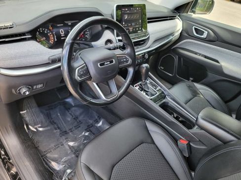 Certified 2022 Jeep Compass Latitude w/ Sun and Sound Group AWD/4WD image 20