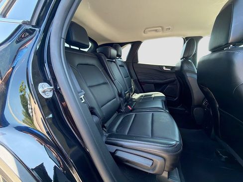 Used 2024 Ford Escape Platinum AWD/4WD image 27