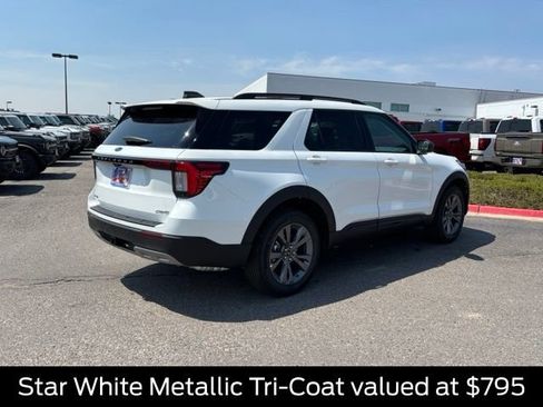 New 2026 Ford Explorer Active w/ Active Comfort Package AWD/4WD image 6
