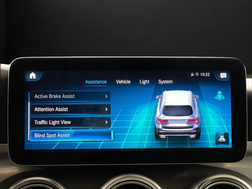 Used 2020 Mercedes-Benz GLC 300 4MATIC image 33