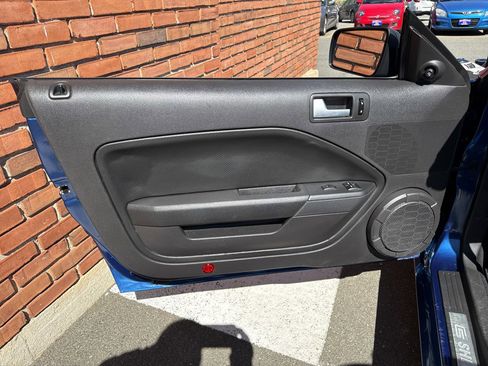 Used 2008 Ford Mustang GT RWD image 52