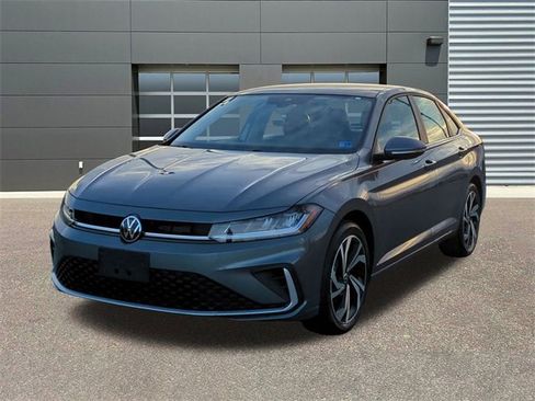 New 2026 Volkswagen Jetta SEL image 3