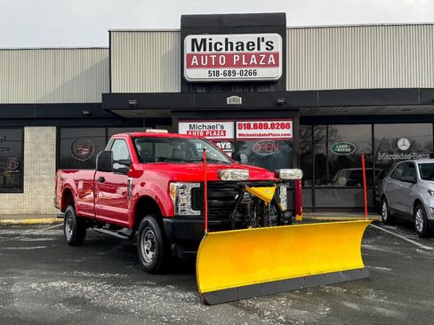 Used 2017 Ford F350 XL image 2