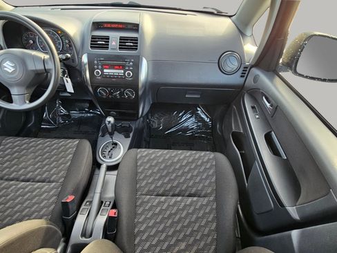 Used 2009 Suzuki SX4 AWD Hatchback image 4