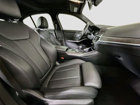 Used 2020 BMW 330i Sedan w/ Driving Assistance Package RWD image 29